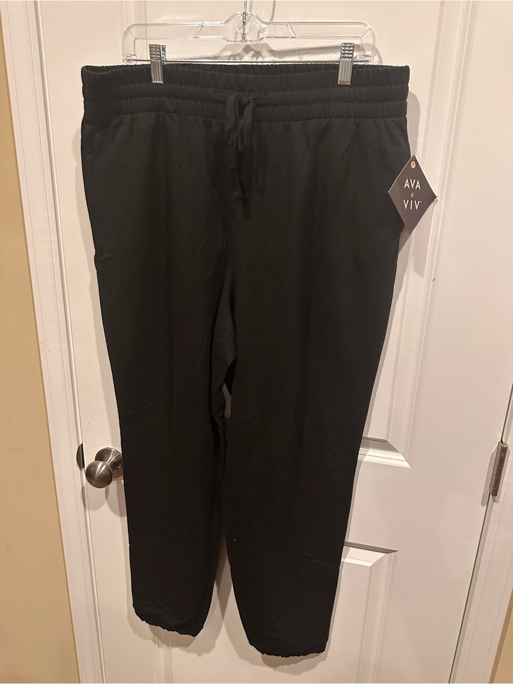 Ava & Viv Black Elastic Waist Jogger Pants